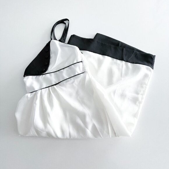 MinkPink // Size Medium // Black and White dress - Picture 10 of 10